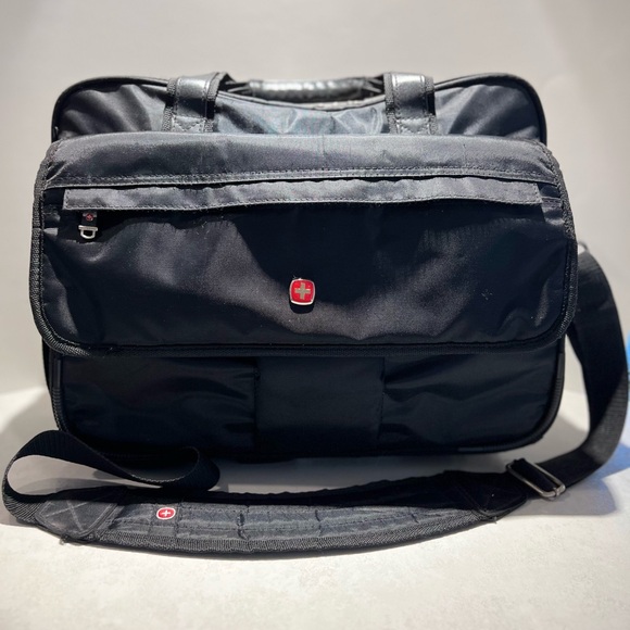 Swiss gear briefcase 💼 - Picture 2 of 8